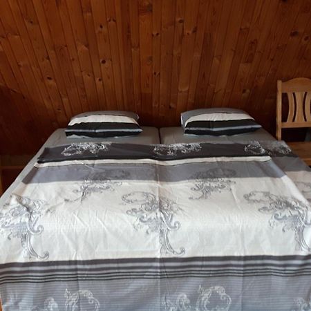 Hotel Jaun-Ievinas à Rauna Extérieur photo