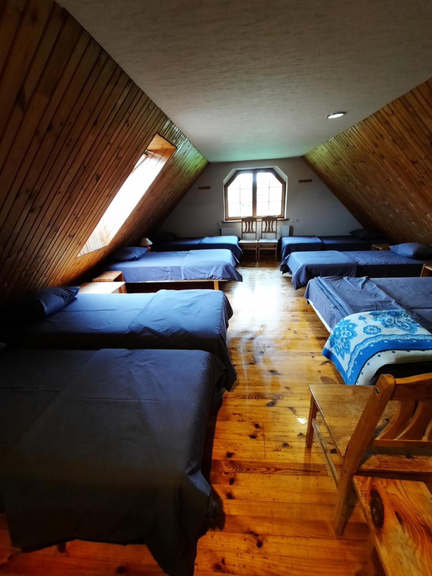 Hotel Jaun-Ievinas à Rauna Extérieur photo