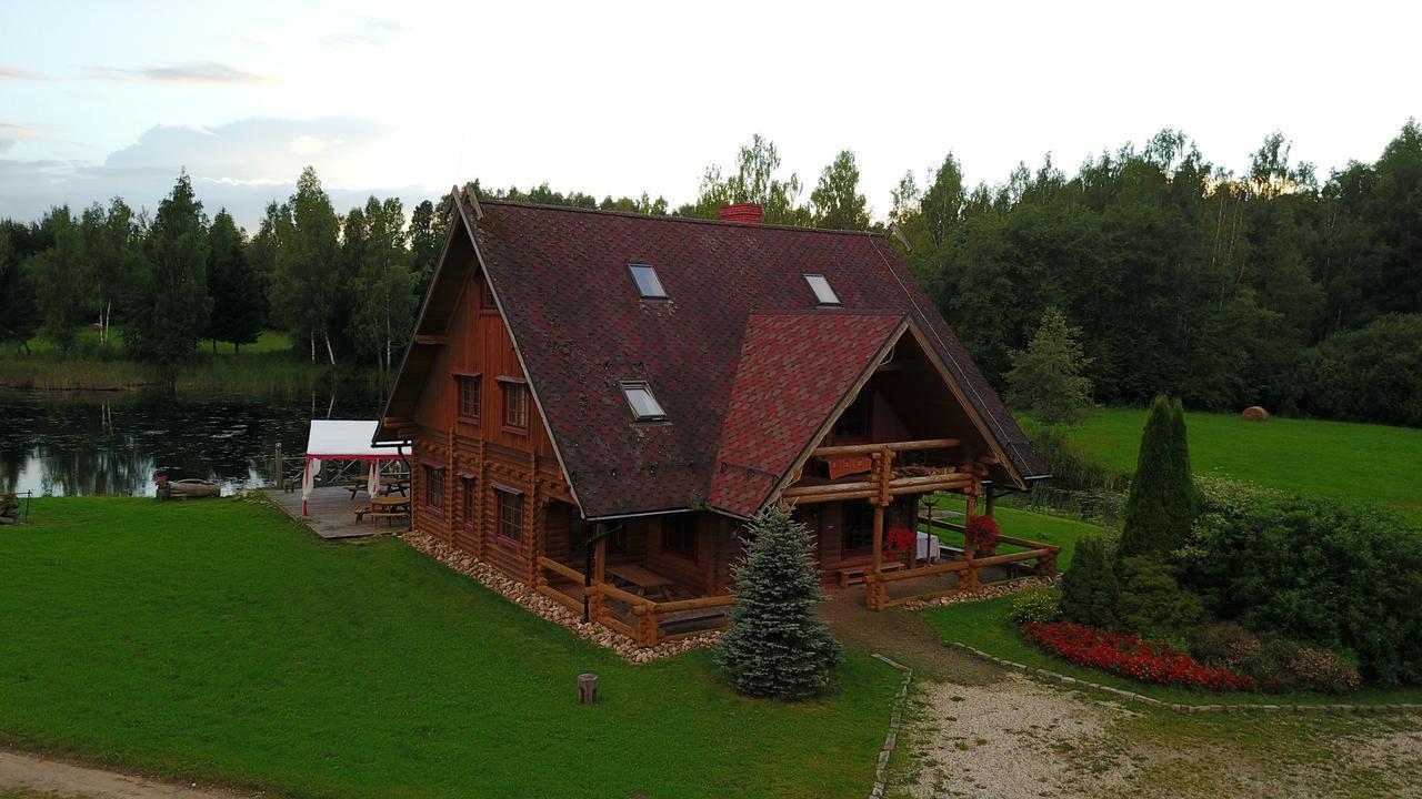 Hotel Jaun-Ievinas à Rauna Extérieur photo